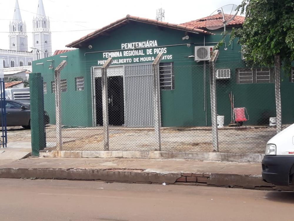 Detenta da Penitenciária Feminina de Picos é aprovada no Enem PPL