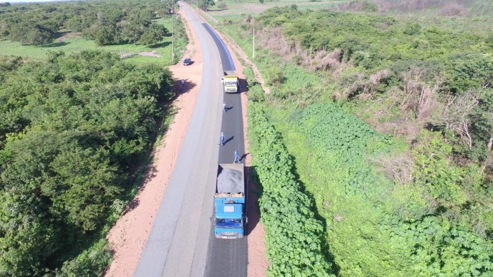 Rodovia PI 225, que liga Hugo Napoleão à BR 316, recebe os primeiros quilômetros de asfalto