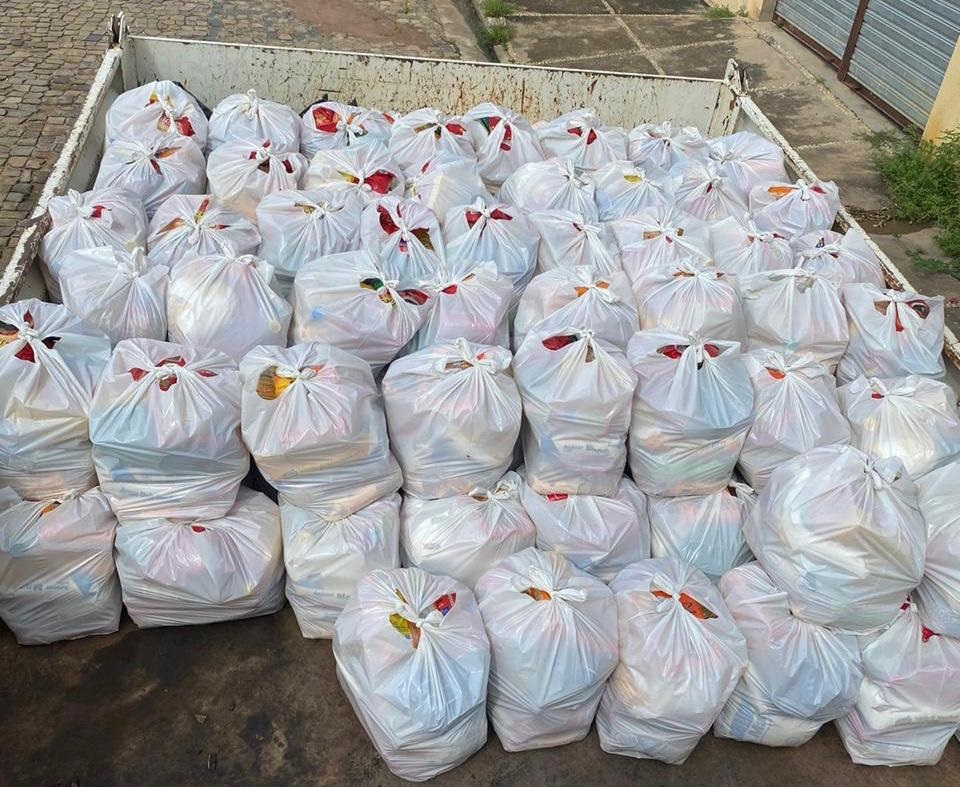 Prefeitura de São Gonçalo do PI inicia distribuição de cestas básicas