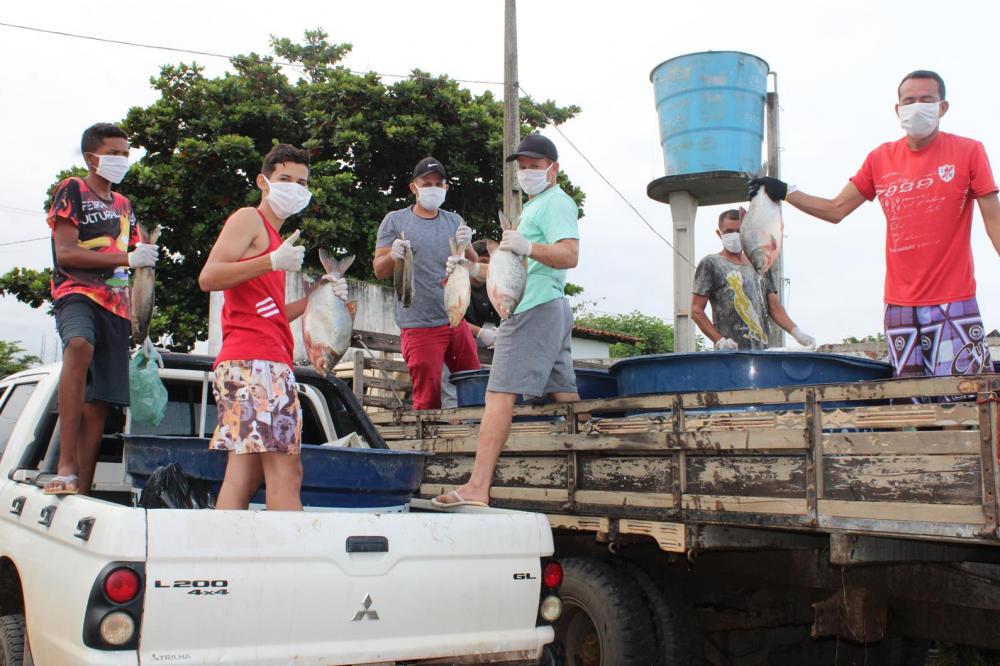 Semana Santa | Prefeitura de Hugo Napoleão distribui 3,8 toneladas de peixe