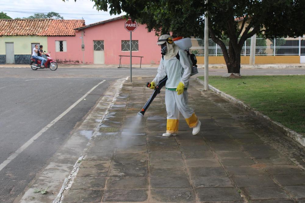 Prefeitura de São Gonçalo do Piauí inicia trabalho de desinfecção de logradouros públicos