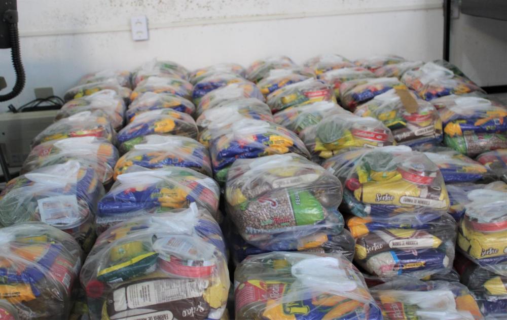 Prefeitura de Hugo Napoleão distribui cestas básicas para famílias em situação de vulnerabilidade social