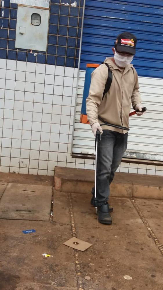 Valença do Piauí - Dedetização continuam sendo feitas em toda a cidade