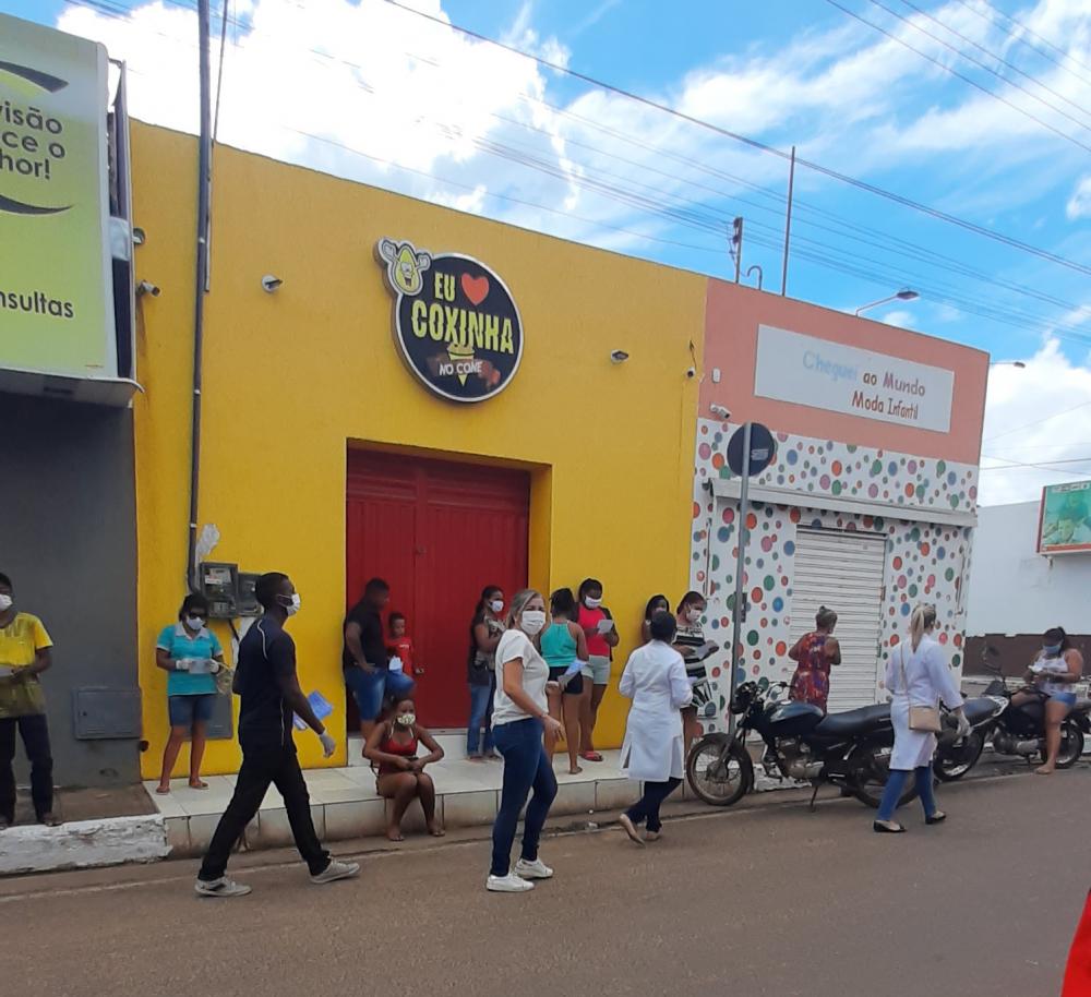 Prefeitura realiza panfletagem e conscientização a população valenciana