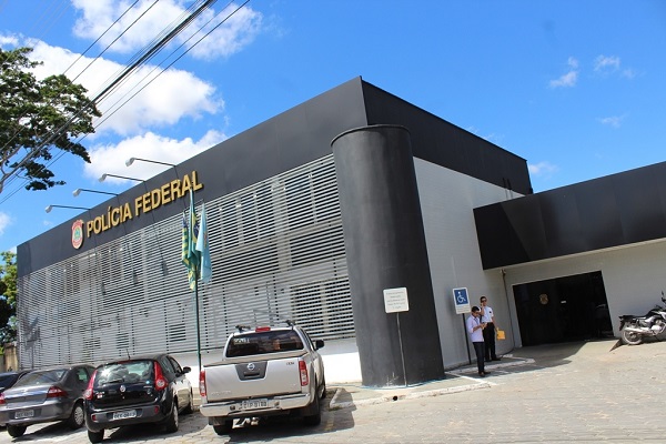 PF deflagra operação e prende ex-prefeitos por desvio de recursos públicos no Piauí
