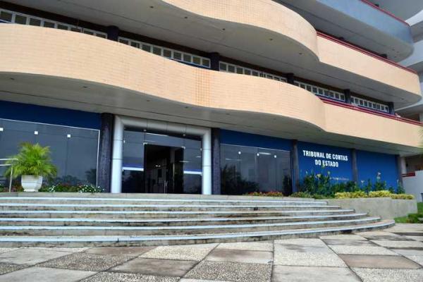 TCE bloqueia contas de 11 prefeituras e 08 câmaras municipais; veja lista