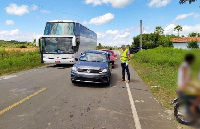 Ônibus clandestino vindo de São Paulo com 40 passageiros é interceptado no Piauí