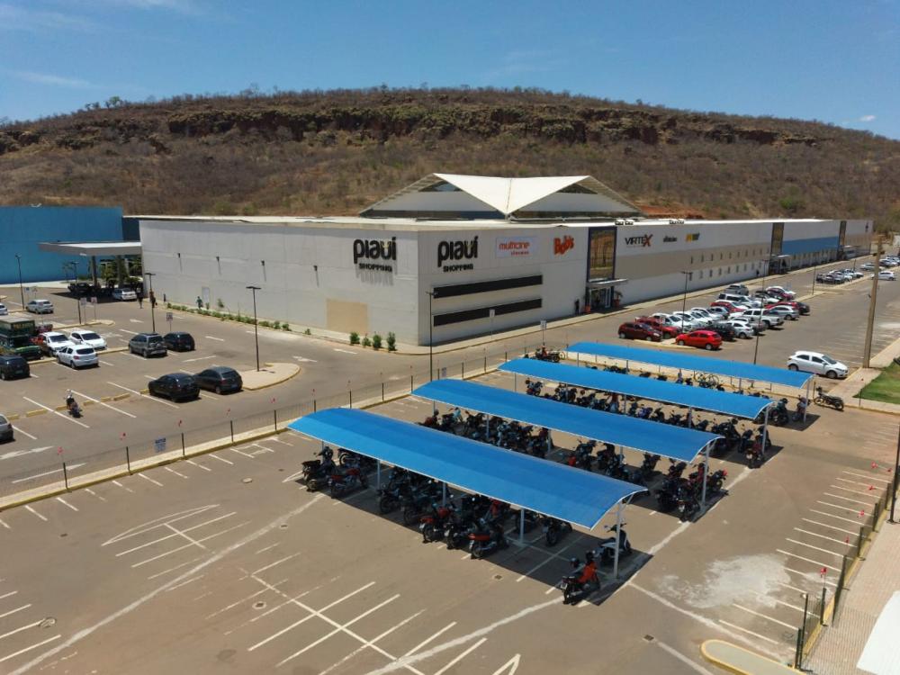Piauí Shopping Center volta a funcionar alguns serviços