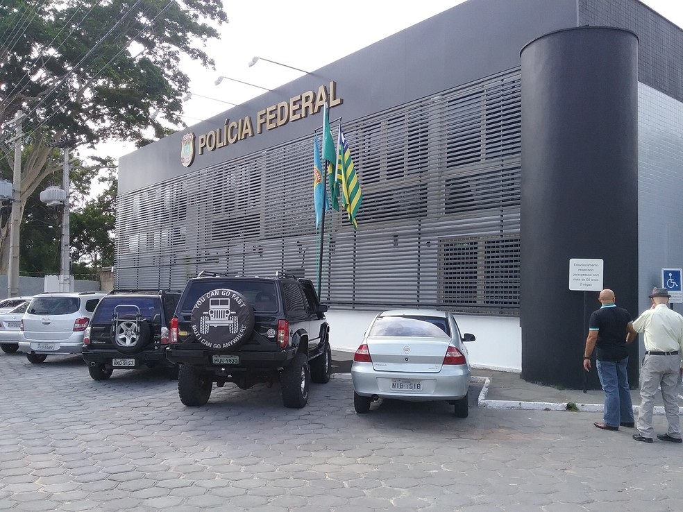 Polícia Federal desarticula esquema de fraude em empréstimos consignados