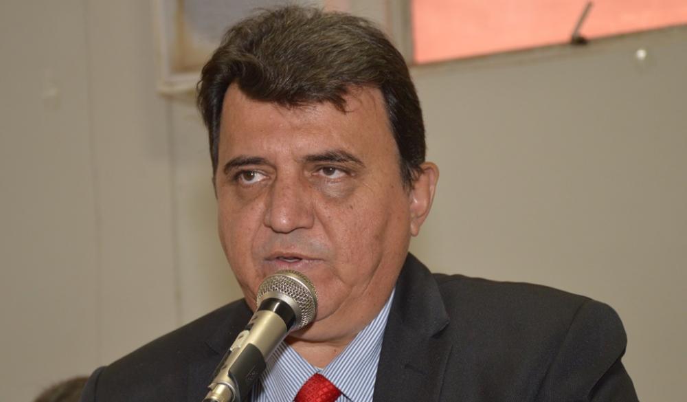 “O Prefeito de Picos é covarde”, diz o vereador Evandro Patury