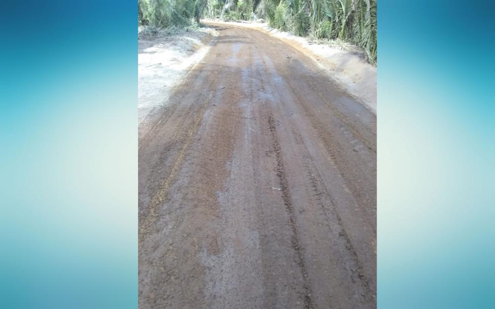Prefeitura restaura estrada de acesso a localidade Furnas na zona rural do município