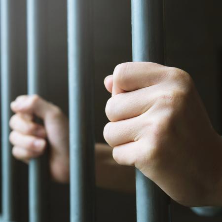 Polícia Militar prende homem suspeito de assediar criança em Picos