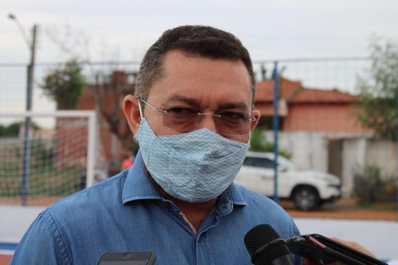 Saúde de Picos entrega van do programa Viver Sem Limites