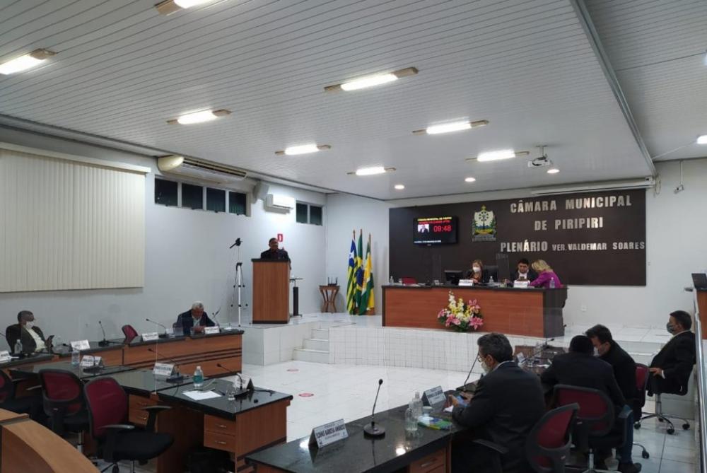 Sessão extraordinária da Câmara de Piripiri é suspensa por falta de quórum