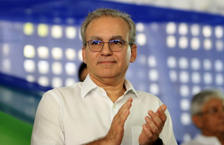 Ex-prefeito Firmino Filho pediu esperança em último post nas redes sociais