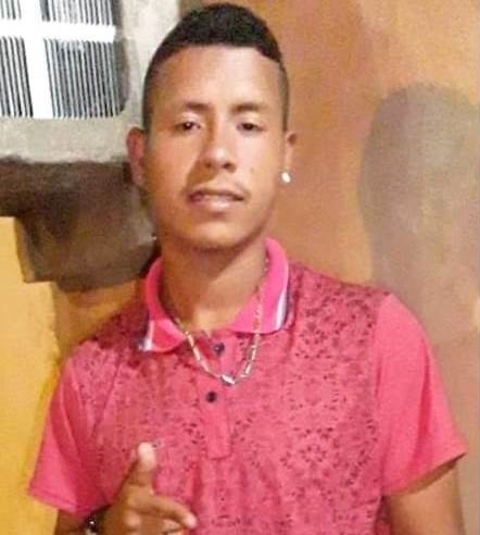 Jovem é assassinado a tiros no Residencial Petecas no município de Piripiri 
