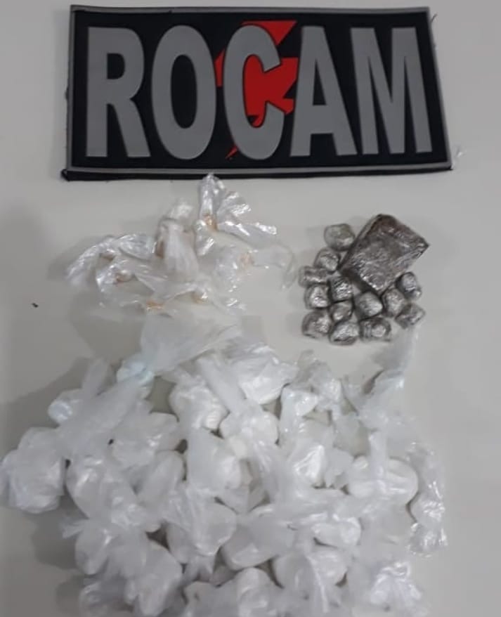  Casal é conduzido à Delegacia pelo crime de tráfico de drogas em Picos