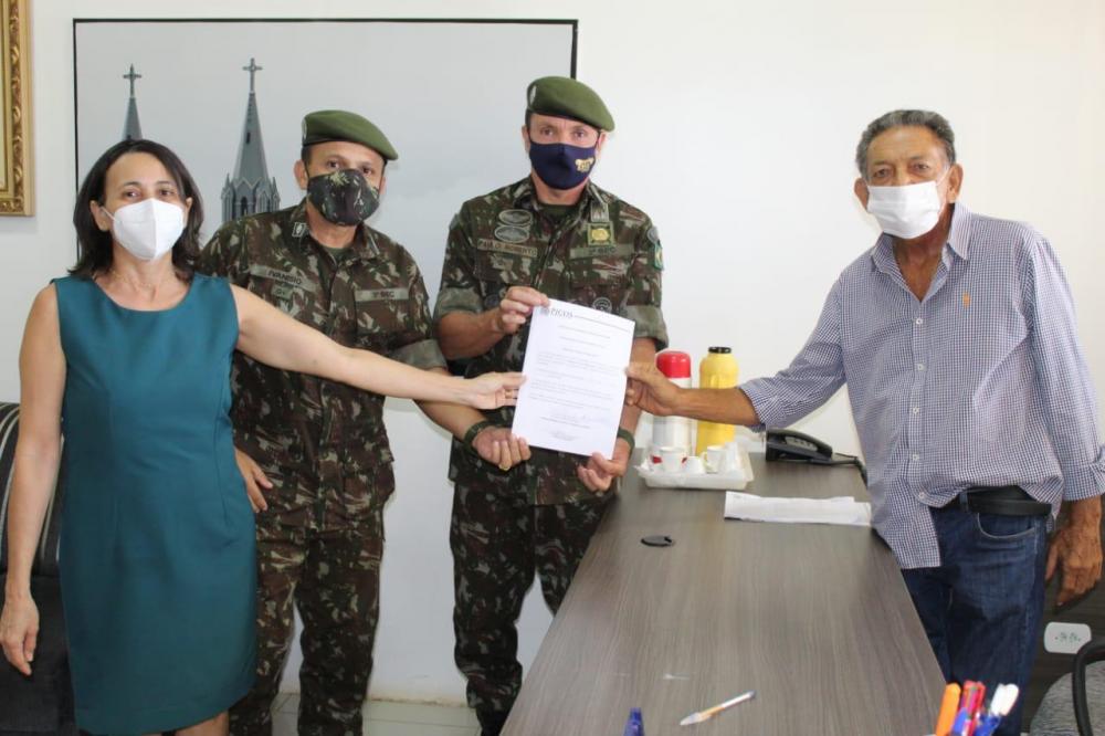 Prefeito Gil Paraibano assume presidência da 083 Junta de Serviço Militar