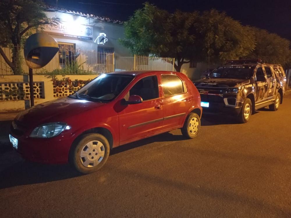 Força Tática recupera veículo durante abordagem em Valença