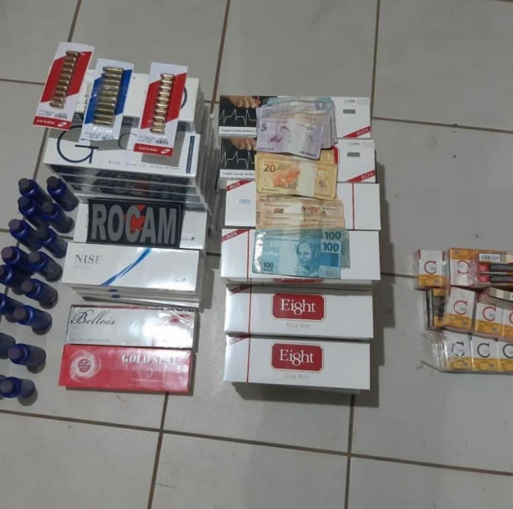 Polícia prende homem com 92 maços de cigarros sem nota fiscal em Picos