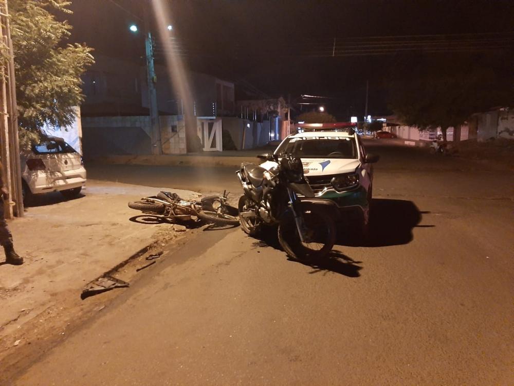 Homem é preso após tentar atropelar policiais em Picos 