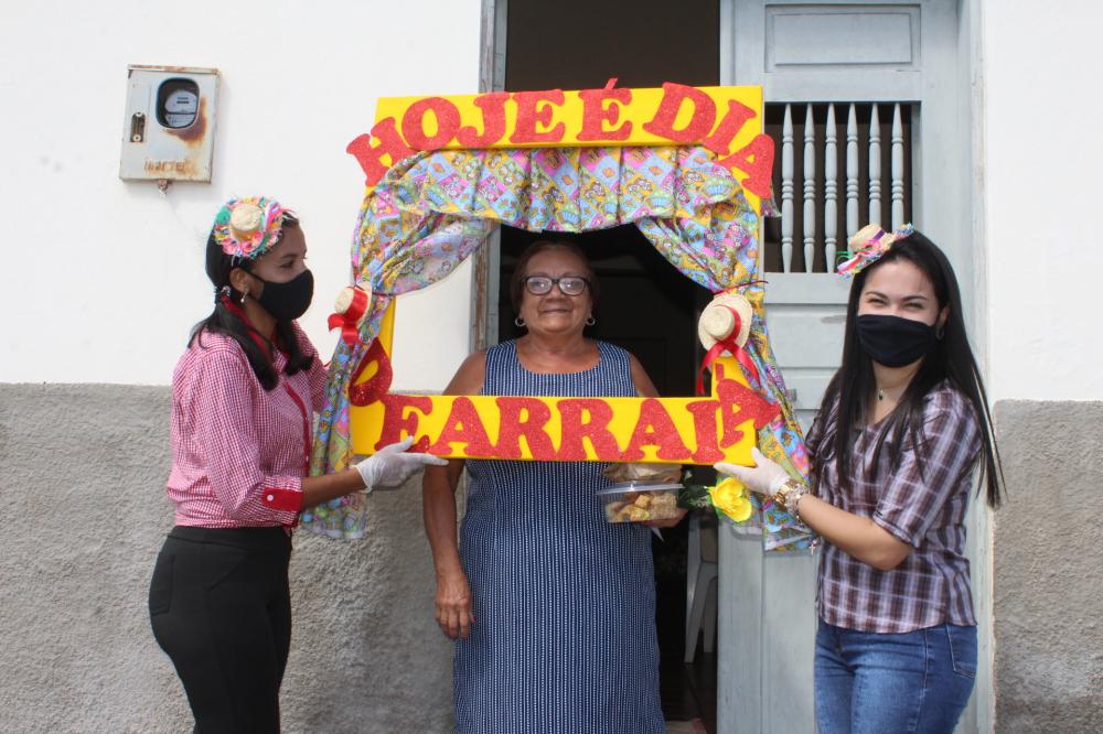 São Pedro | Assistência Social promove Arraiá Drive Thru para idosos