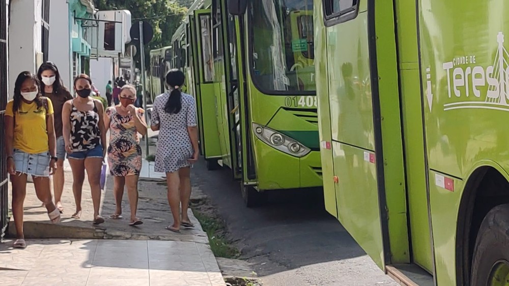 Prefeitura anuncia aumento de 40% na frota de ônibus de Teresina nesta segunda-feira, 11