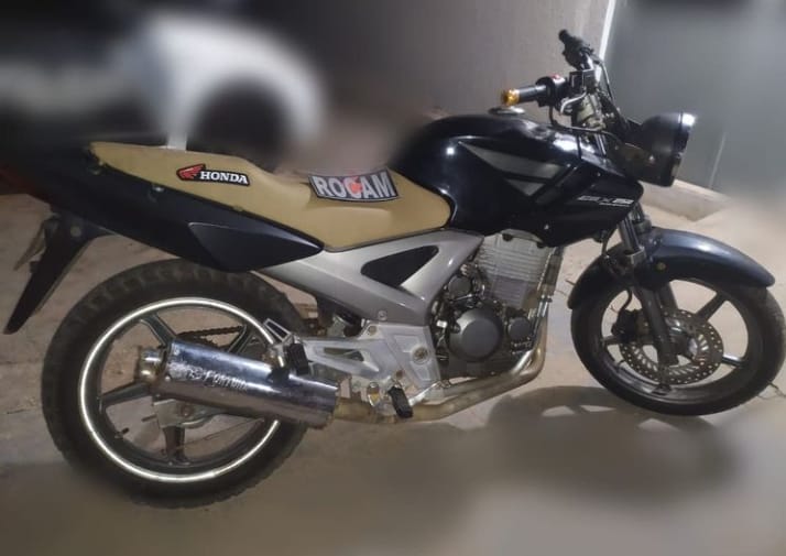 PM apreende motocicleta adulterada em Picos