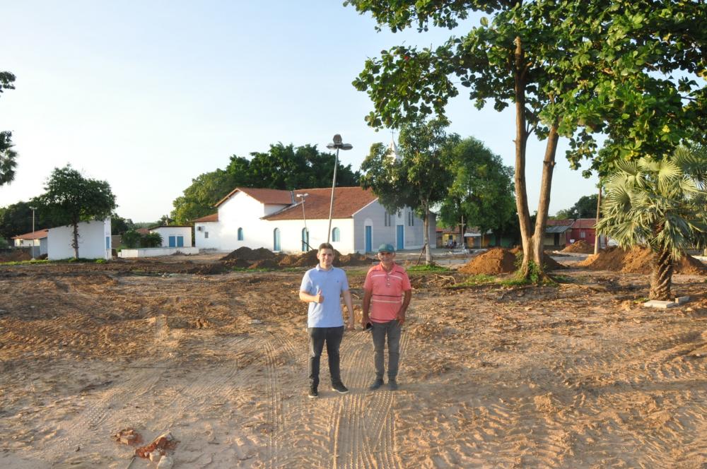 São Gonçalo do PI: Prefeito Júnior Ribeiro visita obras importantes que estão sendo realizadas no município