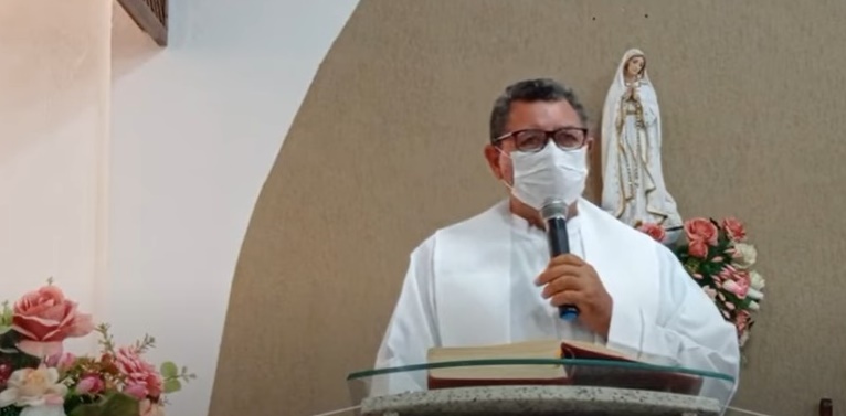 Padre Paulo preside 2º dia do Tríduo em comemoração dos 40 anos da paróquia São Francisco de Assis em Picos