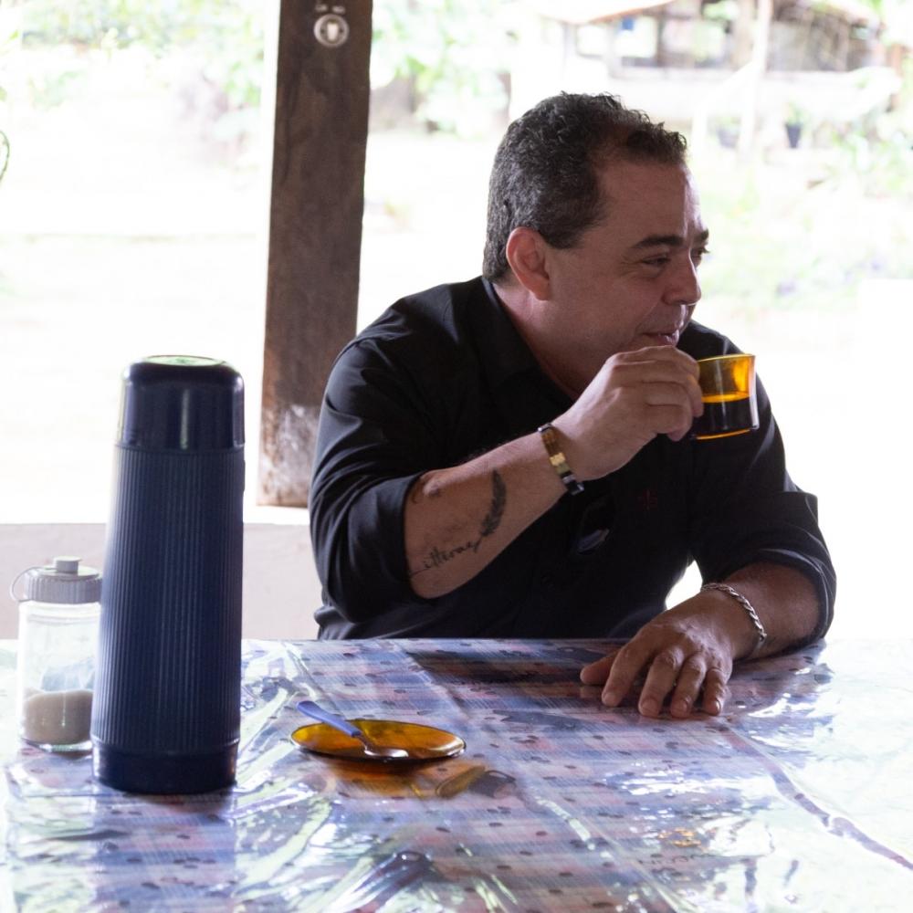 Nathan Sousa lança seu novo romance: SUA GENTE ESTRANHA