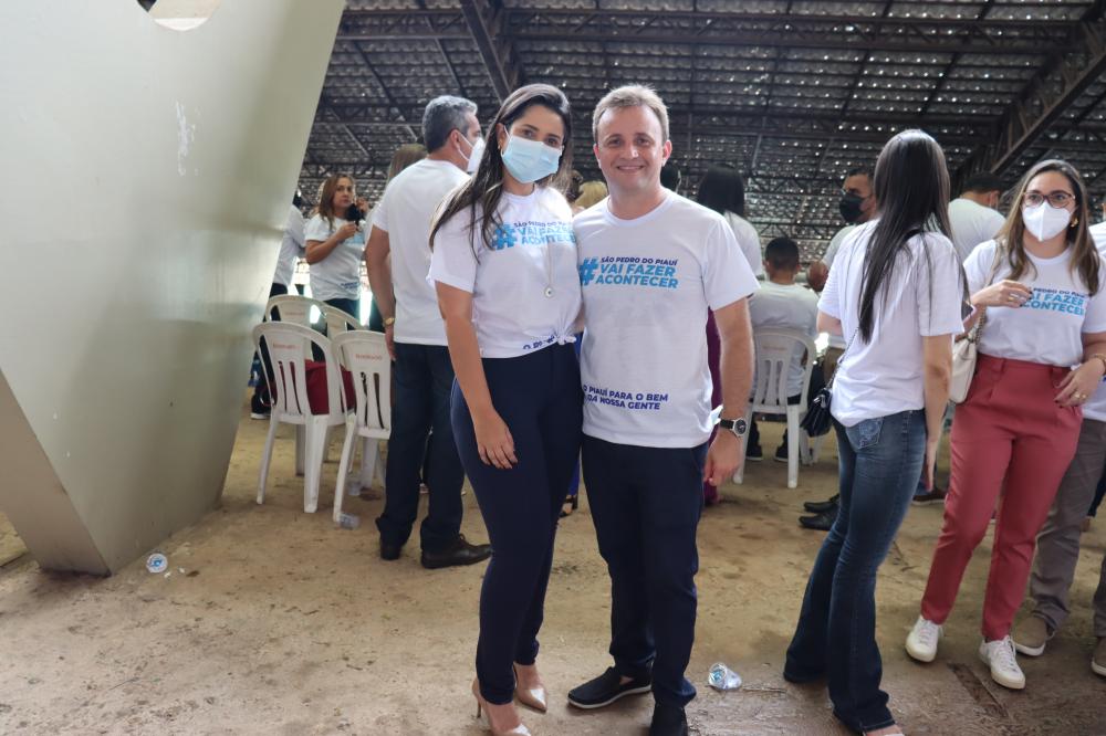 Prefeito Júnior Bill e equipe de Governo prestigiam 'Encontro das Oposições'
