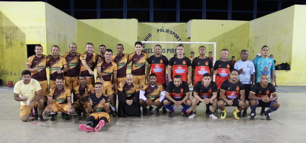 'Jogo da Fraternidade' reúne Padre Airton, vereador Guthierry, Cabo Giordano e equipes femininas