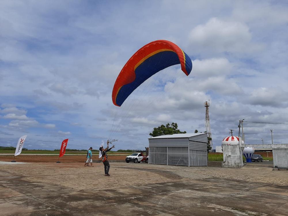 3° Encontro de Paramotor é realizado em Picos