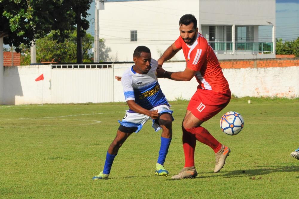 Hugo Napoleão vence Miguel Leão por 2 a 0 pela Copa Ampar de Futebol