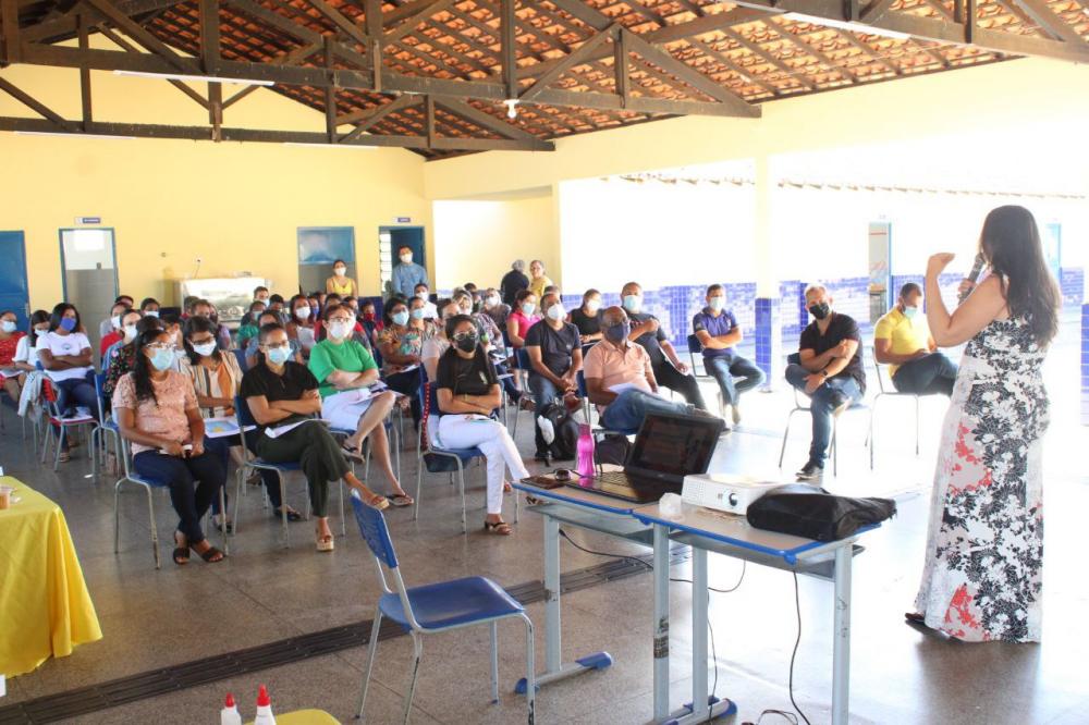 São Gonçalo - PI | Secretaria Municipal de Educação realiza formação para professores