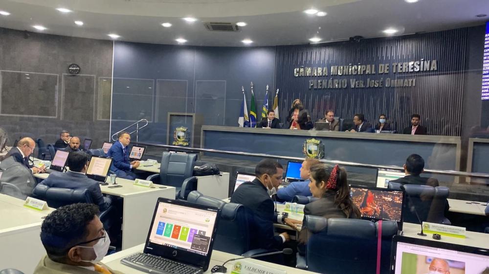 Câmara de Teresina rejeita pedido de impeachment de Dr. Pessoa