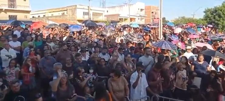 Fiéis participam de Missa Solene em honra a São Francisco de Assis em Picos