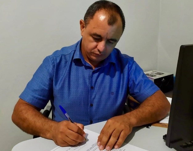 Prefeito Binha firma acordo com Ministério Público após enviar mensagem com assédio eleitoral