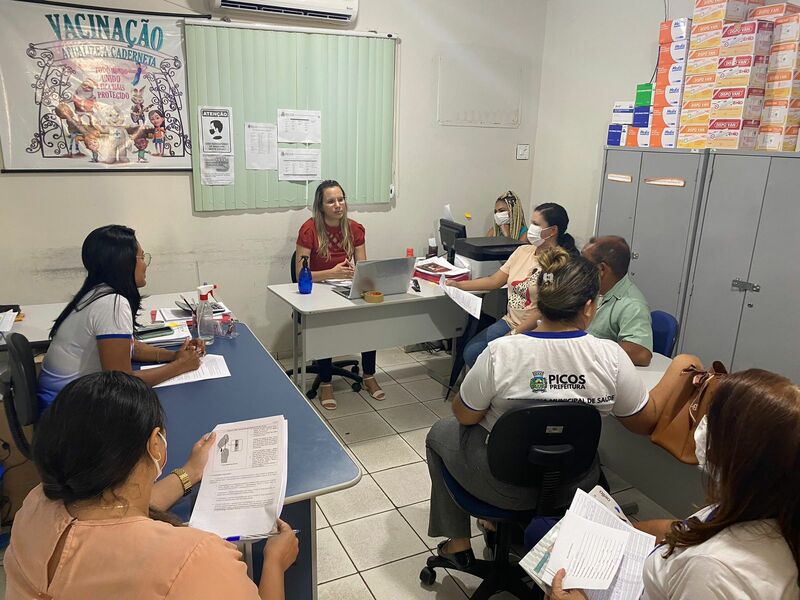 Prefeitura de Picos realiza capacitação com profissionais da Saúde para a vacinação de crianças contra à Covid-19