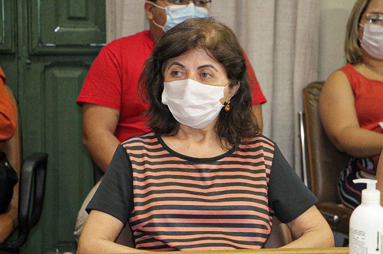 Enfermeira Clara Leal é nomeada como presidente da Fundação Municipal de Saúde
