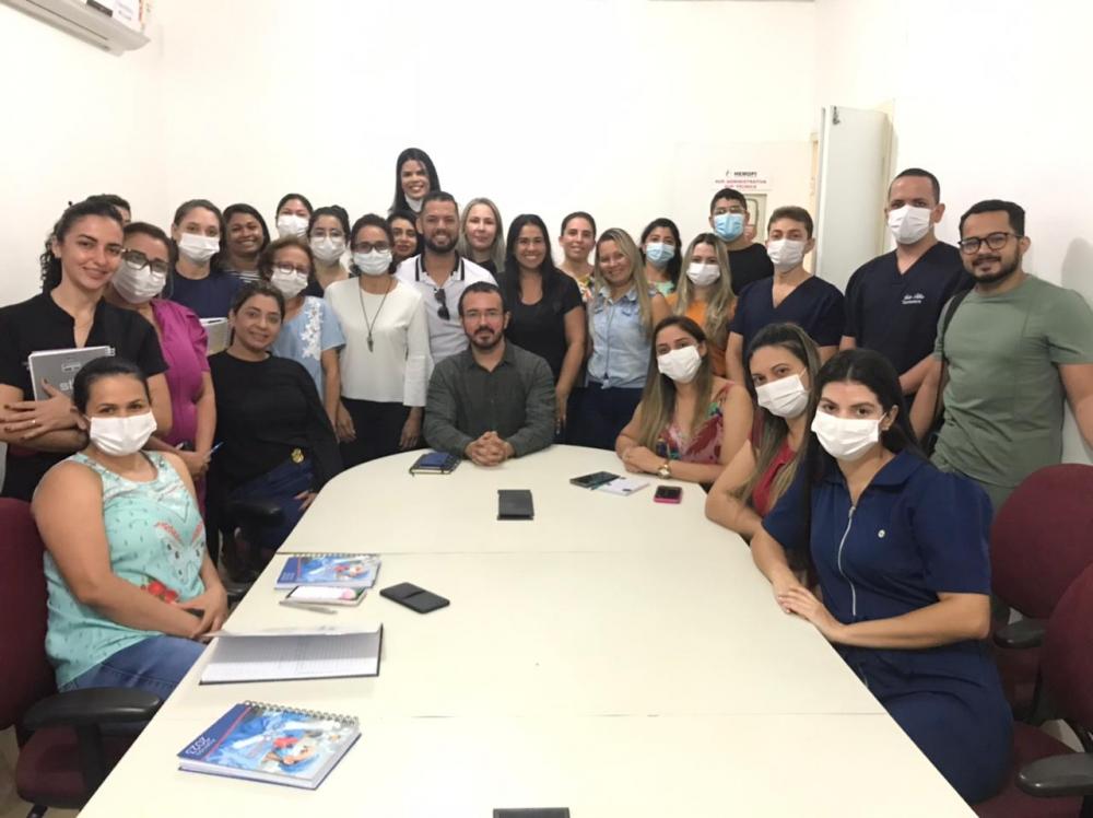 Novo diretor geral do Hospital Regional Justino Luz realiza reunião de alinhamento com coordenadores