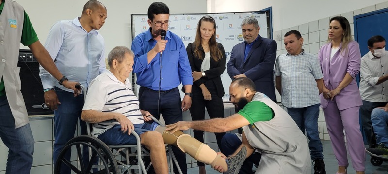 PROJETO PASSO À FRENTE: 1.300 meios auxiliares de locomoção são entregues para pacientes