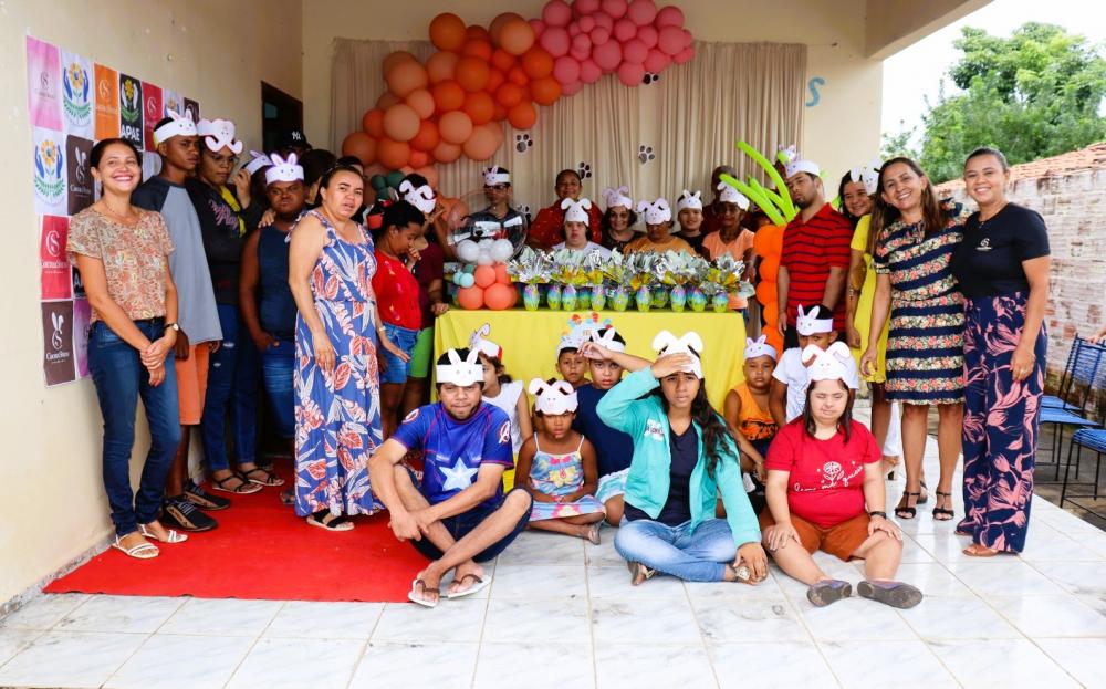 Cacau Show doa ovos de Páscoa para alunos da APAE de São Pedro do Piauí