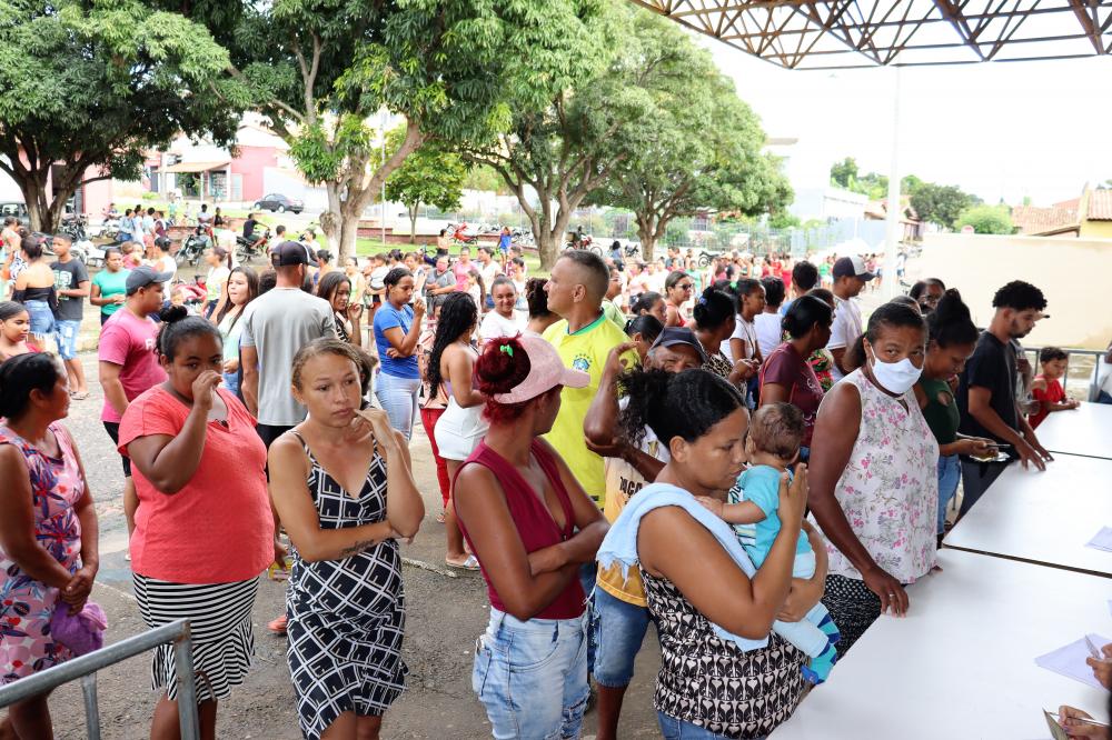 Prefeitura de São Pedro do Piauí entrega 4 toneladas de peixes à famílias carentes do município