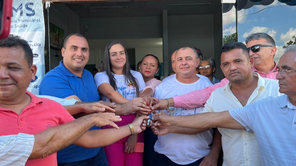 Prefeito Binha Maciel entrega obras e ambulância no 31º aniversário de Jardim do Mulato