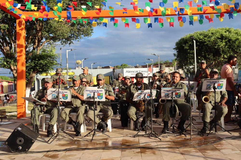 Alvorada marca abertura do festejo de São Pedro do Piauí