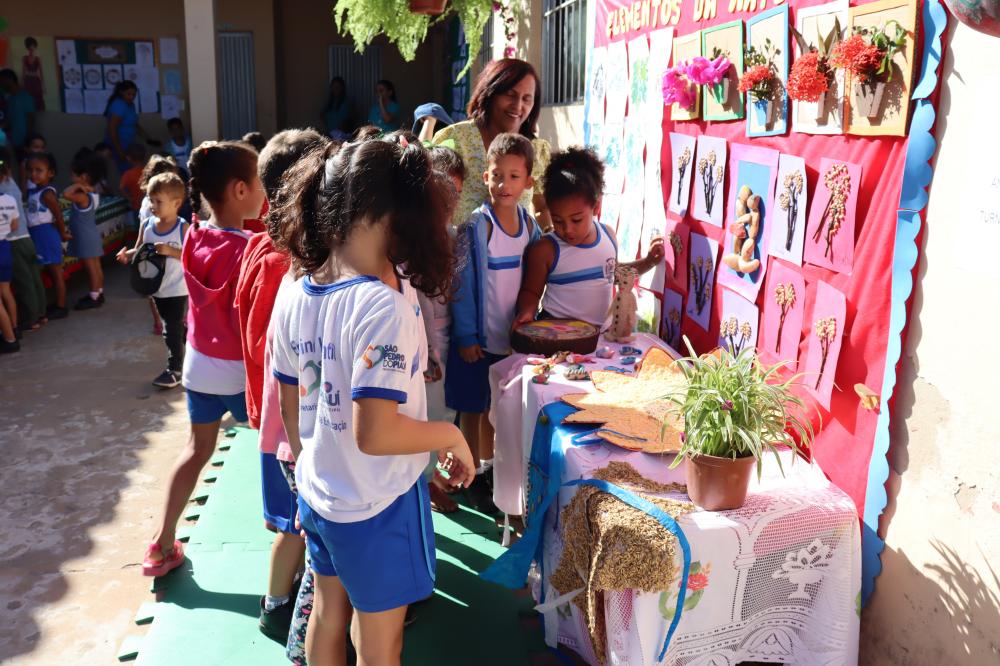 Educação de São Pedro do Piauí executa projeto “Artes com Elementos da Natureza” na educação infantil
