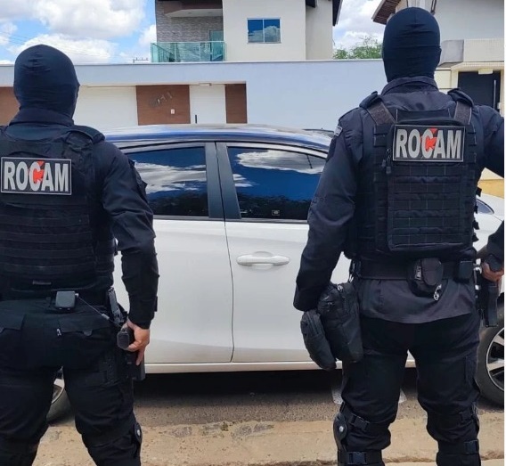 Polícia Militar recupera veículo com restrição de furto e roubo em Picos