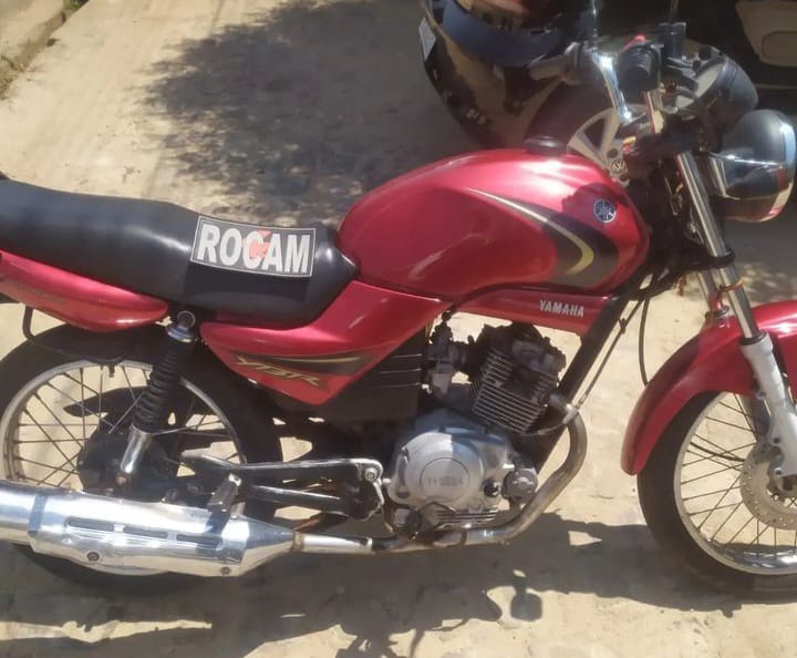 Homem é abordado pela Rocam conduzindo uma motocicleta adulterada em Picos